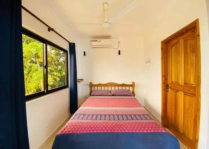 Oceanic View Lodges