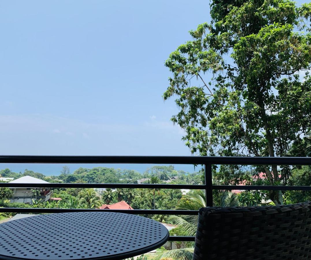 Oceanic View * بيل أومبغْ