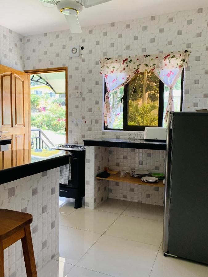 Oceanic View Apartman *